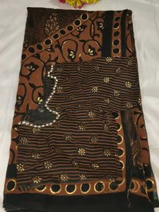 Elegant Brown Floral Print Saree with blouse