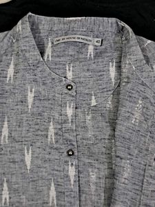Classic full sleeve kurta with metallic buttons