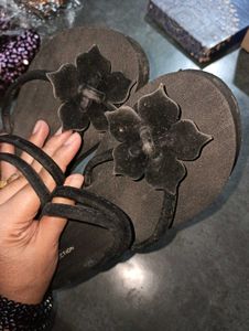 Zarr Floral Flip Flops