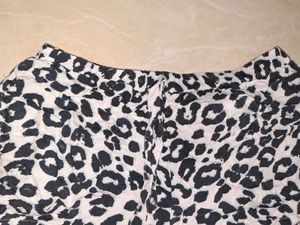 Shorts- leopard print