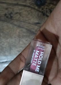 Hold Me Matte Liquid Lipstick