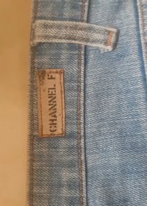 Graphic detail  Light Wash Jeans for girls