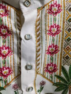 Embroidered White Kurta with Ombre Sleeves