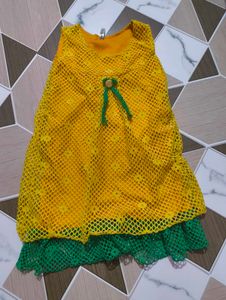 Yellow 🟡💛 Green 💚 Top