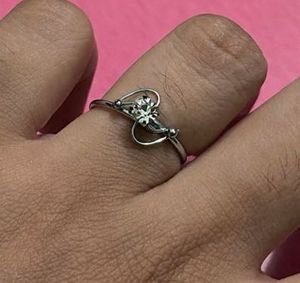 Sparkling Gemstone Ring