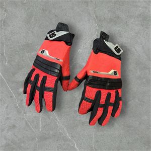 US Gloves