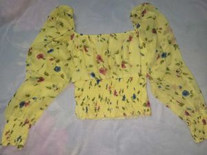 Chic Floral Print Smocked Blouse