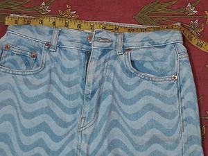 Unique Wavy Pattern Denim Jeans
