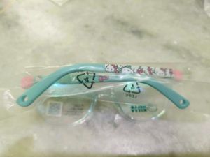 Hello Kitty Glasses for Kids pair of two only 1000