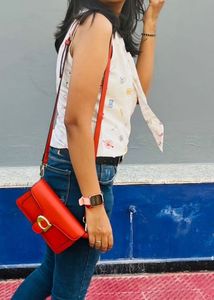 Cute Sleeveless White Top