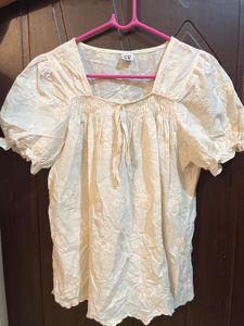 Embroidered Puff Sleeve Top