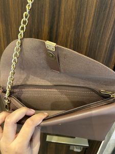 Chic Mauve Crossbody Bag with Gold Chain