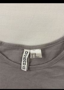grey cropped baby tee