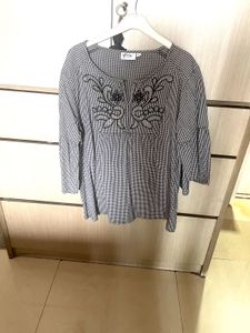 Gingham Embroidered top