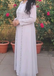 Piece Indo-Western Set: Kurti withembroidery Shrug