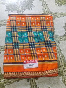 Beautiful Printed Saree With Unstitched Blouse