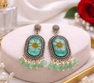 Beautiful Daisy Earrings