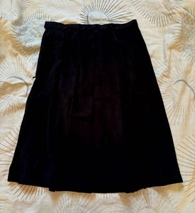 suede pleated  Black Midi Skirt