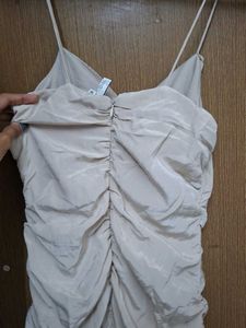 Bodycon mini beige dress 👗