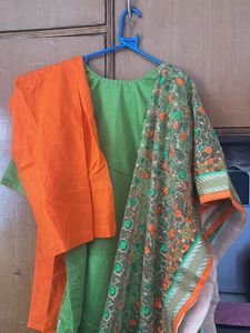 Elegant Green &amp; Orange Kurta Set