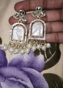 Delicate Pearl &amp; Gold Chain earrings