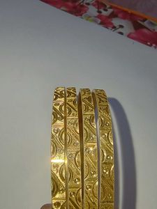 Elegant Bentex Gold Bangle Set