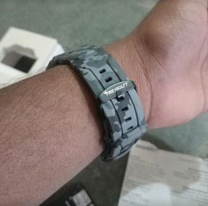 Fire Boltt Commando Smartwatch