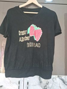 Cute Strawberry Graphic V-Neck T-Shirt