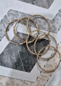 Sparkling Set of 5 Bangles