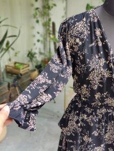 Mango Dress Black Floral Tiered Surplice Neck E
