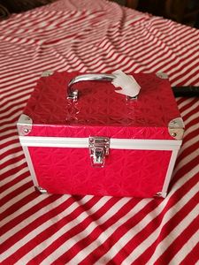 Valentine Gift- Loreal Makeup Box New