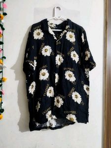 Black Daisy Print Button-Up Shirt