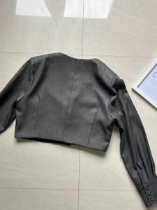 Chic Grey Cropped Blazer Jacket