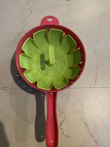 silicone strainer and poly set colander