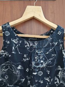 Printed Black Crop top/blouse