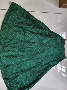 green elegant skirt for festival