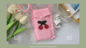 crochet phone sling bag