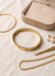 Elegant Gold Bracelet with CZ Stones