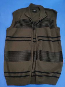 Men's Sleeveless Zip-Up Sweater Vest