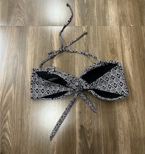 Set Of 2 Bikini Tops