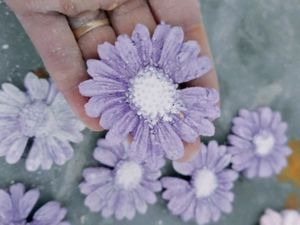 decorated flower mitti ke flowe