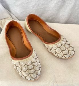 White Embellished Flat Juttis