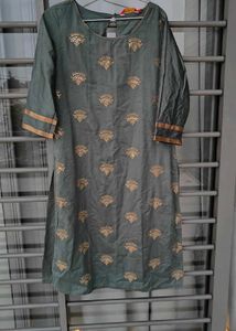 Embroidered Green Kurta