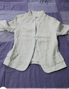 Elegant Cream Tweed Blazer