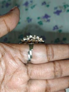 Elegant Pearl and Crystal Statement Ring