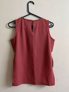 Chic Forever 21 Sleeveless Layered Top