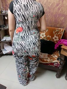 Stylish Printed Kurta Set patyala