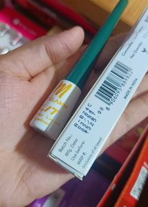 Offer Rate.... Myglamm Glossy Eyeliner 👀