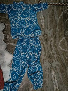 Blue &amp; White Printed Cord Set