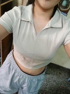 Ribbed Cropped Zip-Up Polo Top